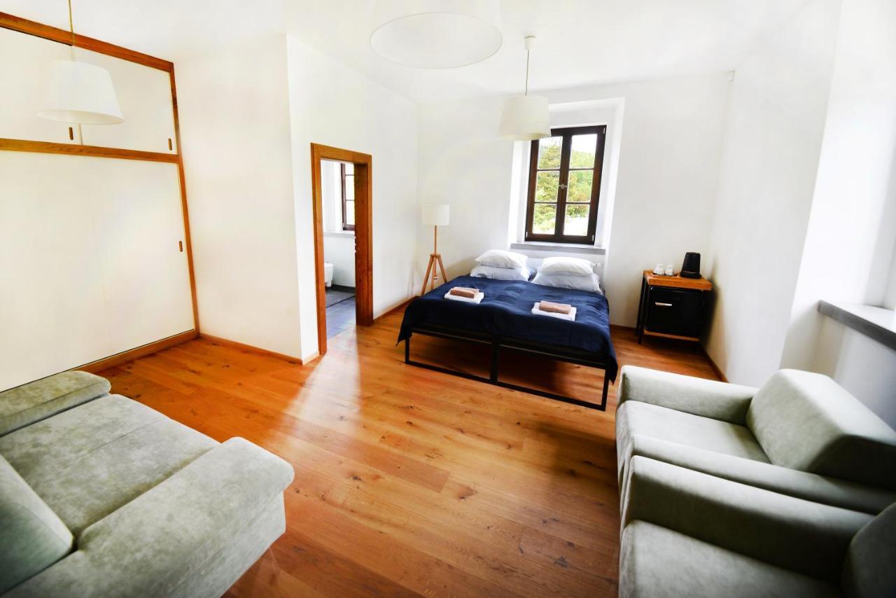 Hotel Fara Rejstejn Esterno foto